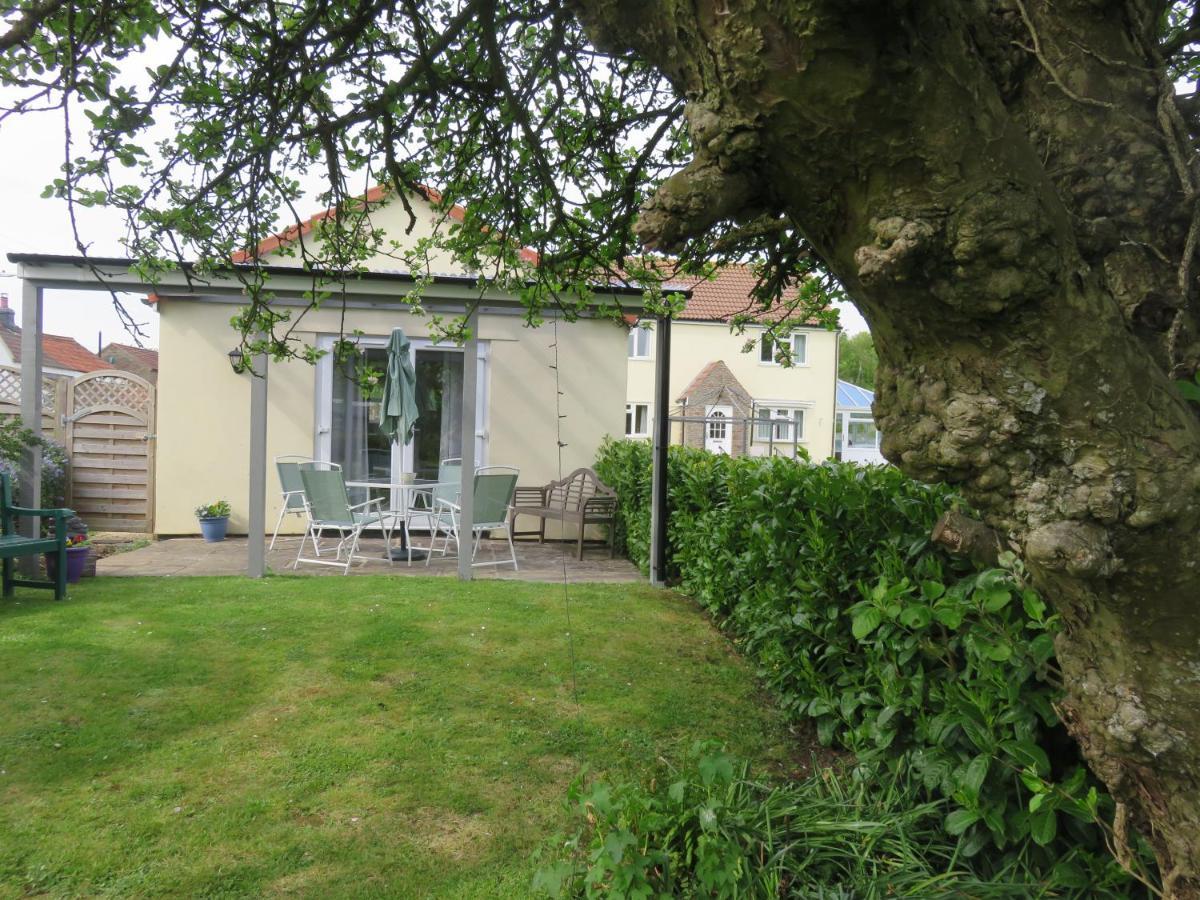 Apple Tree Corner Apartment *