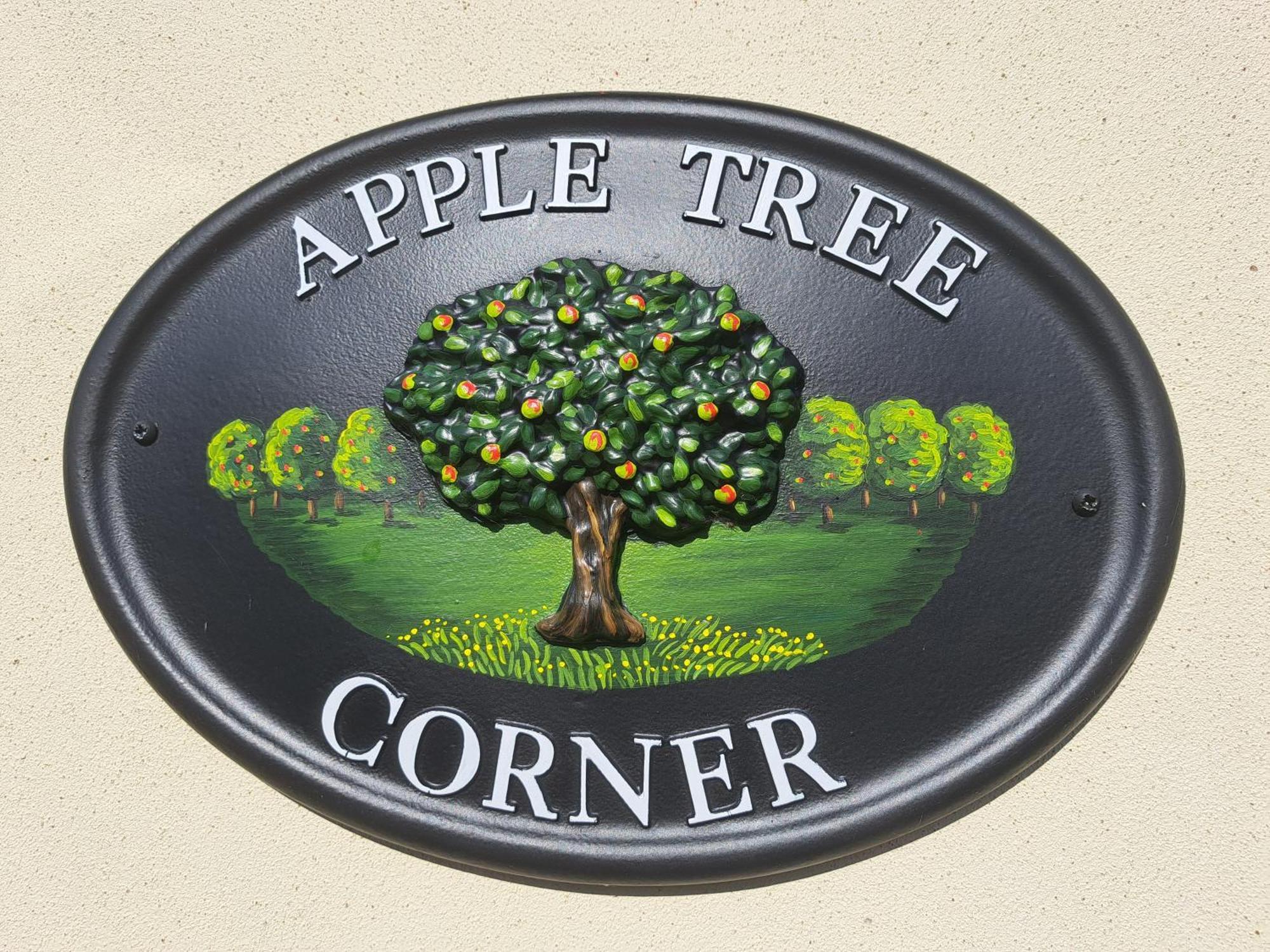 Apple Tree Corner * Yate