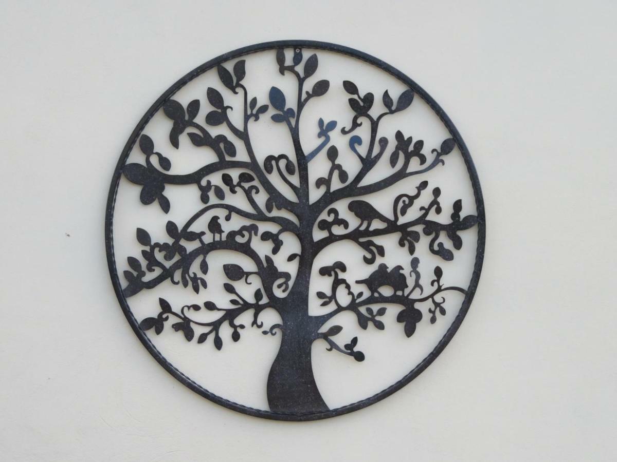 Apple Tree Corner * Yate