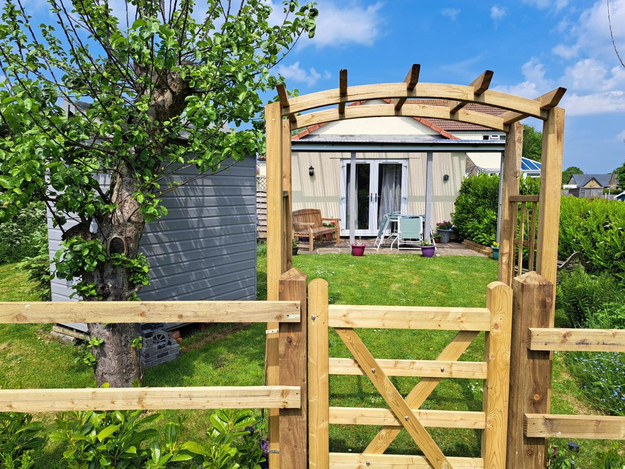 Apple Tree Corner Yate